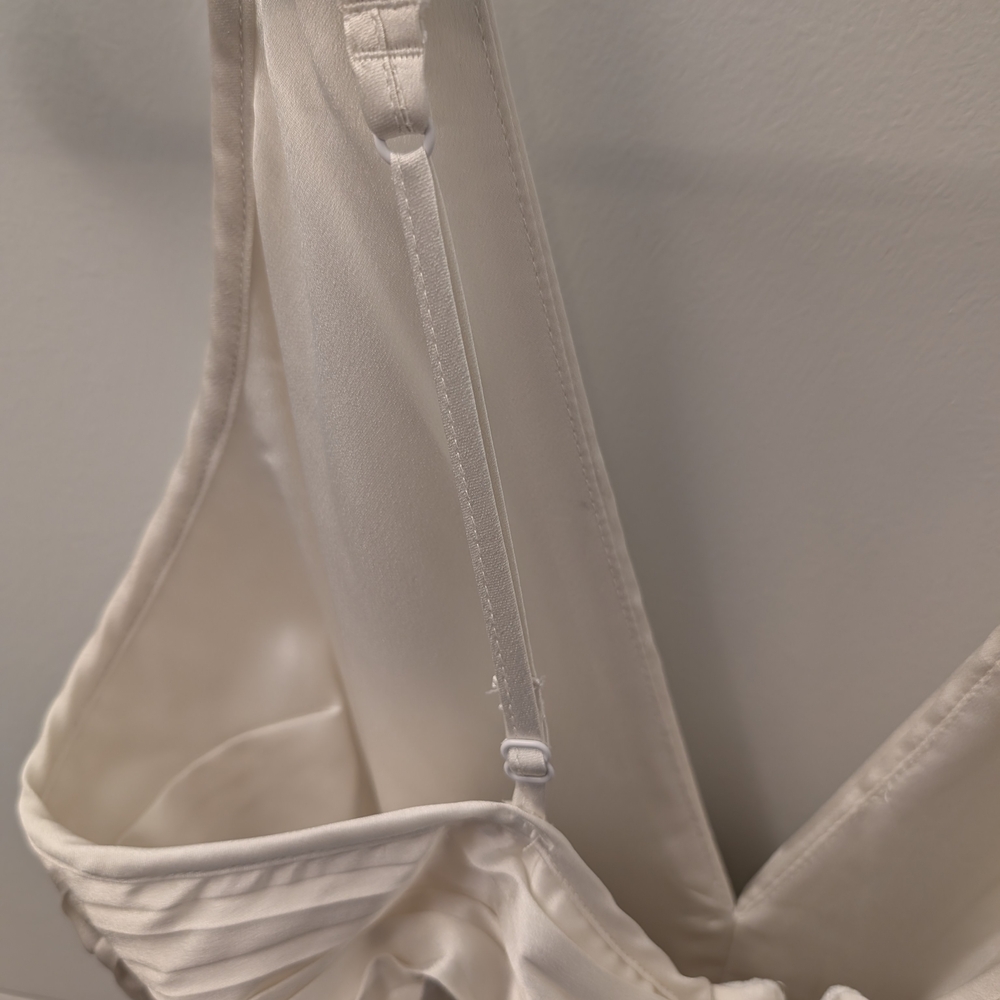 New! A&F Ivory Pleated Midi Dress - Picture 4 of 6